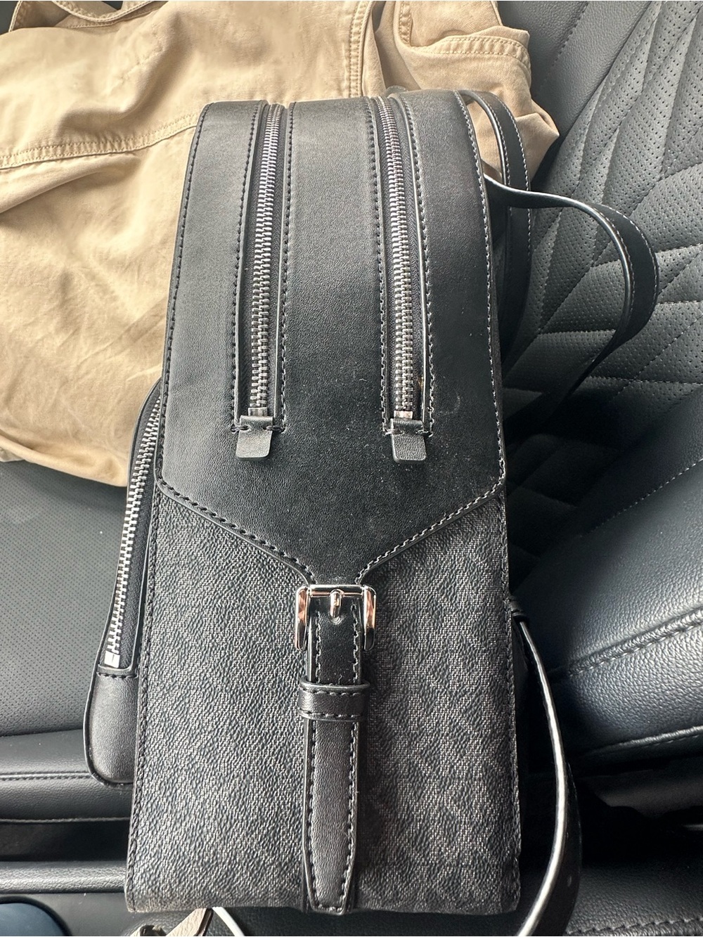 Michael Kors Logo Backpack - Picture 4 of 7